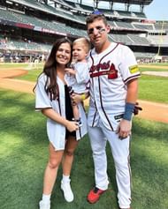 Austin Riley wife and child. Source Instagram: @austin_riley27